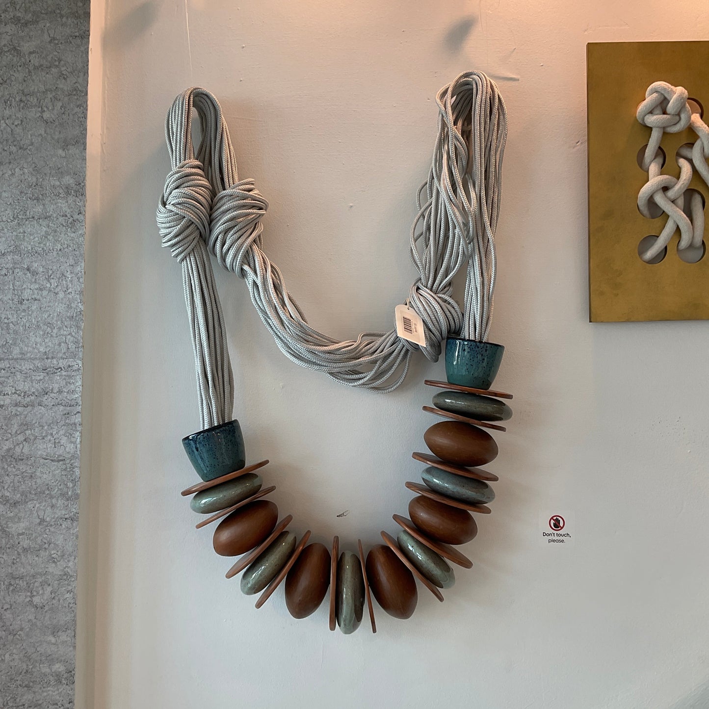 Cabo Frio Elegant Handcraft Necklace