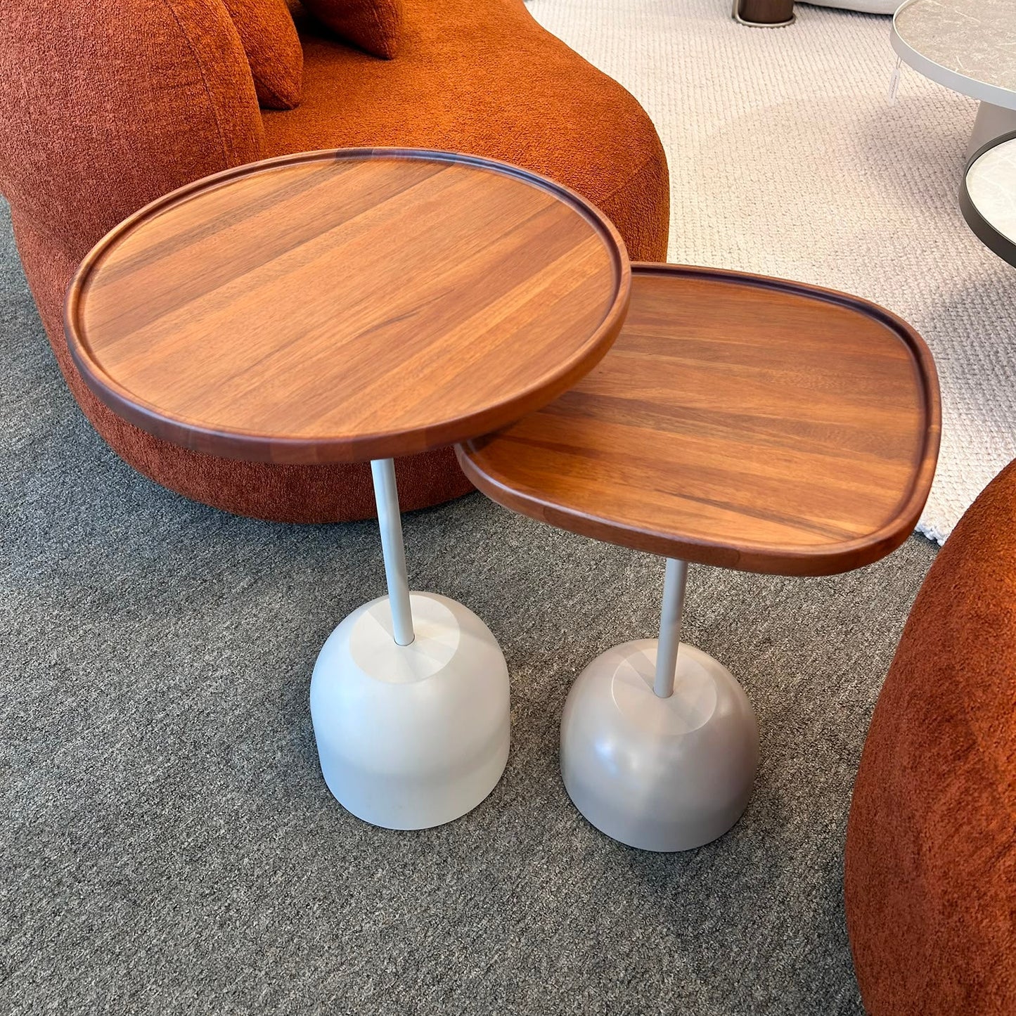 Mesa Lateral Red Kim - Set of 2