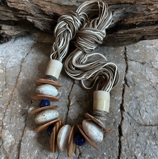 Vitória Elegant Handcraft Necklace