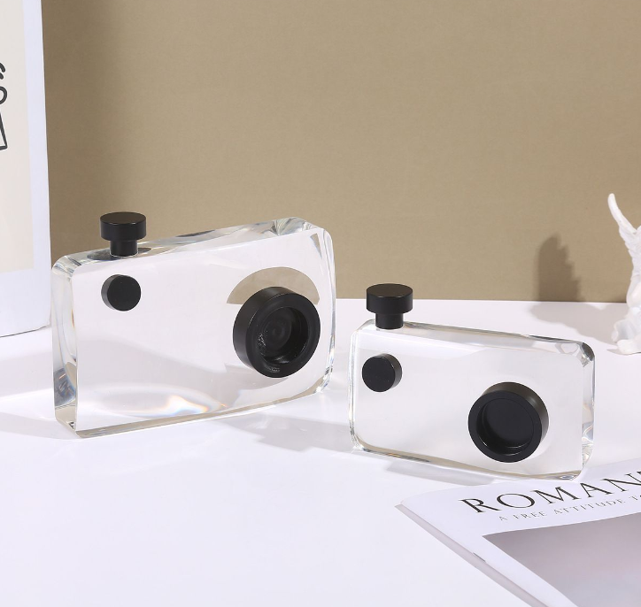 The Camara Crystal Black